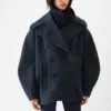 The Ovalo peacoat Round peacoat The Ovalo peacoat Round peacoat